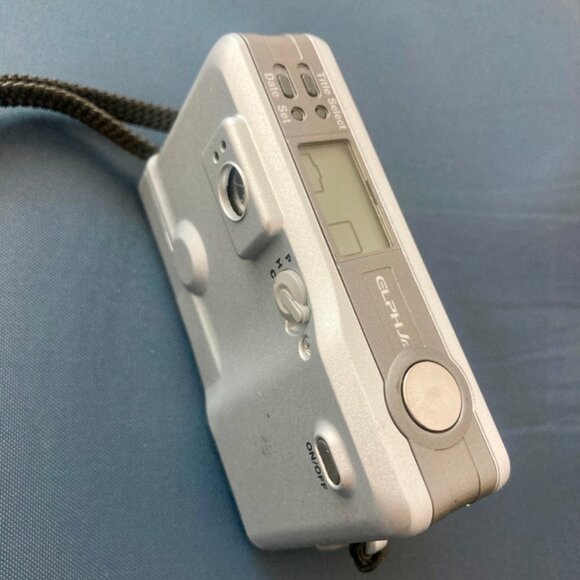 CANON Elph APS Film Camera / 26mm lens. Classic design with Case - Picture 3 of 6